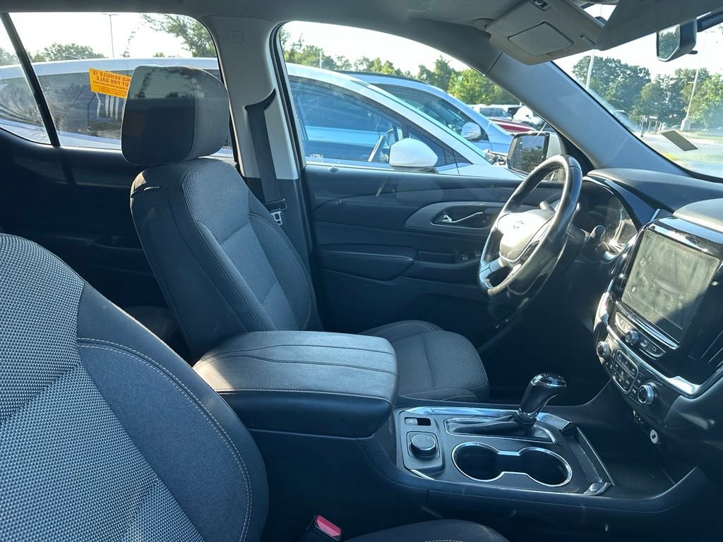 Used 2018 Chevrolet Traverse LT FWD image 8
