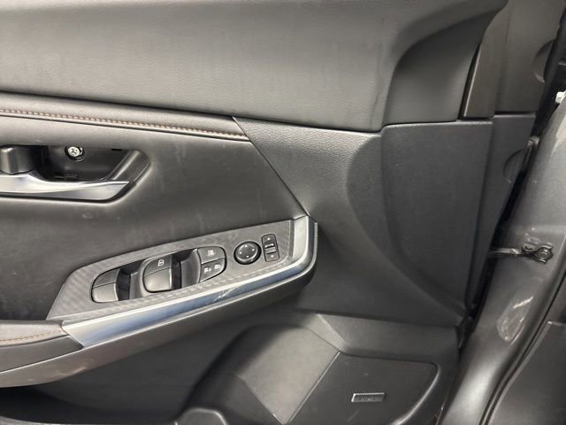 Used 2023 Nissan Sentra SR w/ SR Premium Package image 30