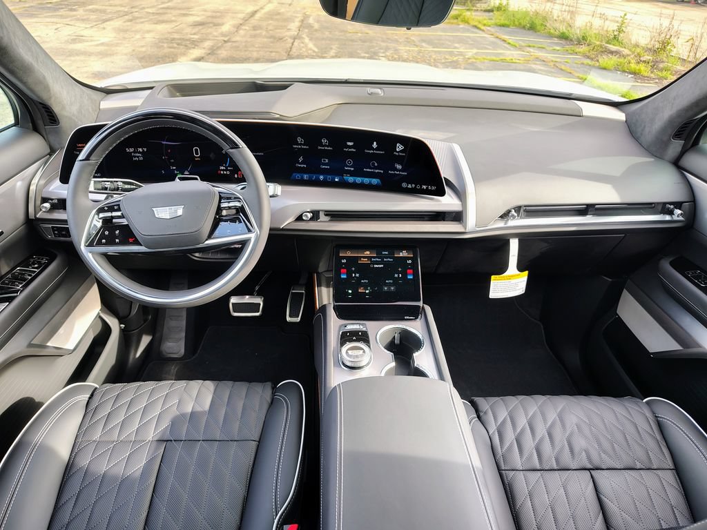 New 2027 Cadillac Vistiq Premium Luxury AWD/4WD image 44