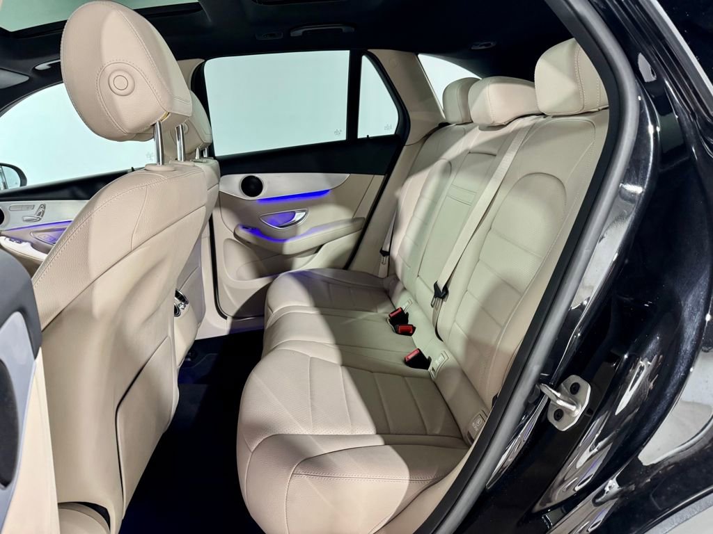 Used 2021 Mercedes-Benz GLC 300 4MATIC image 27
