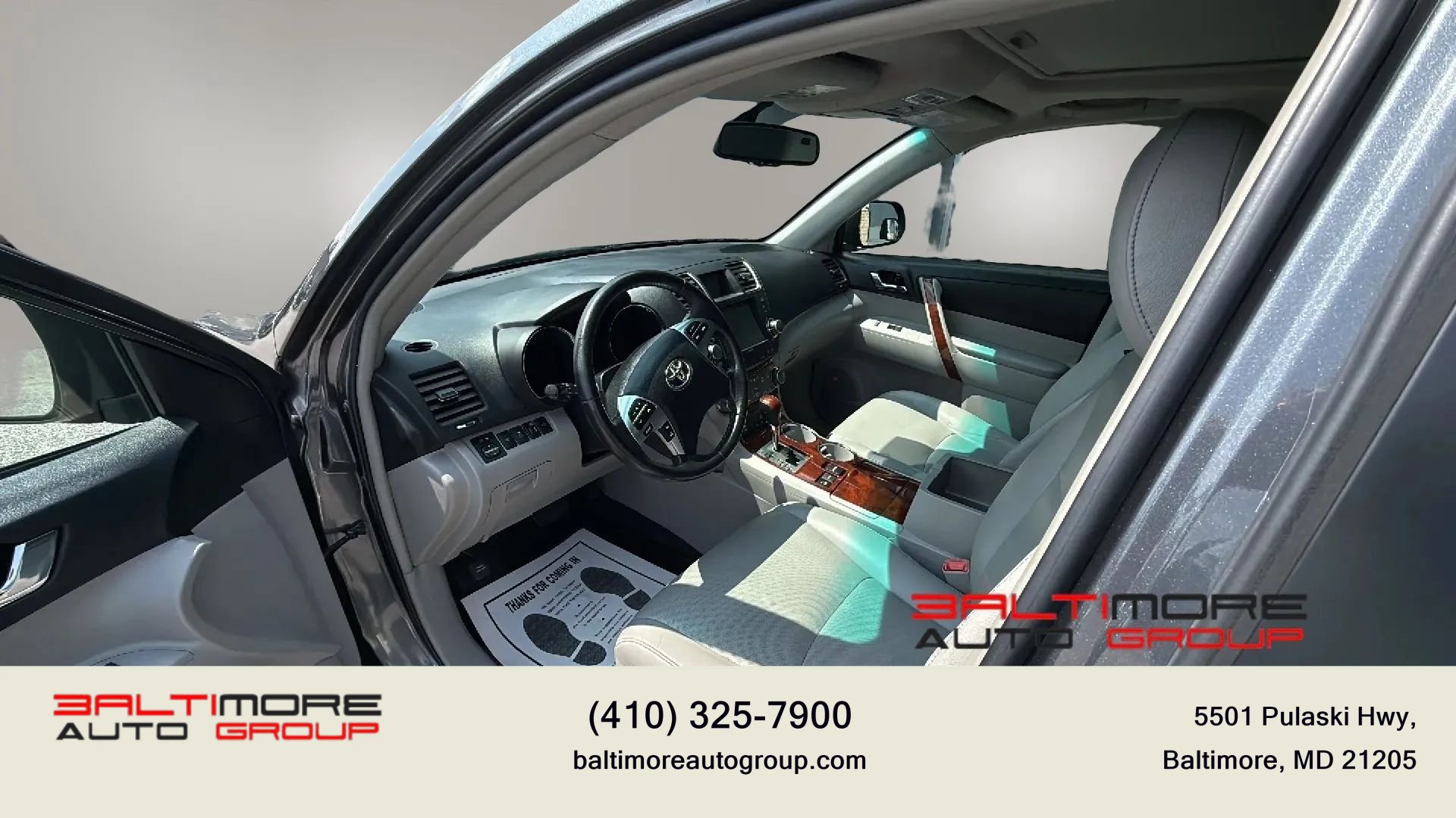 Used 2012 Toyota Highlander Limited w/ Tow Pkg AWD/4WD image 8