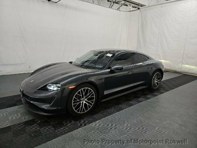 Used 2023 Porsche Taycan image 2