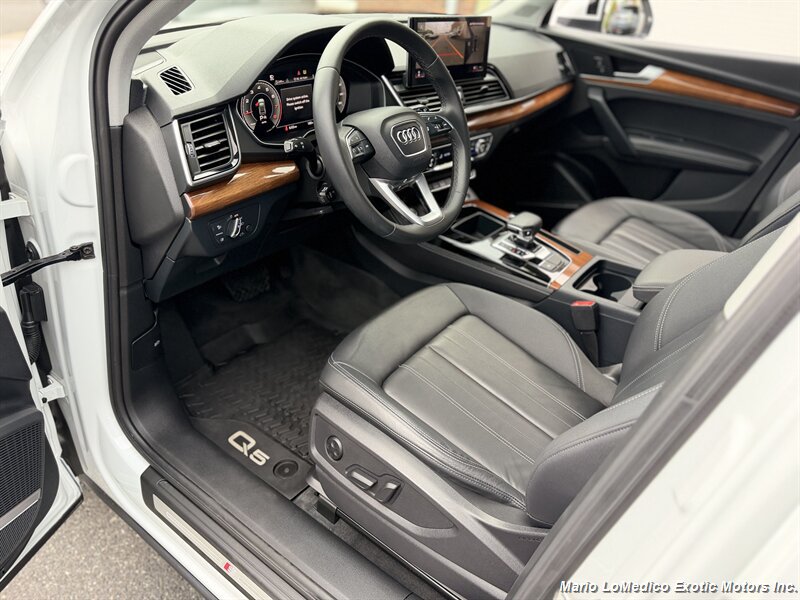 Used 2023 Audi Q5 2.0T Premium Plus w/ Premium Plus Package AWD/4WD image 25