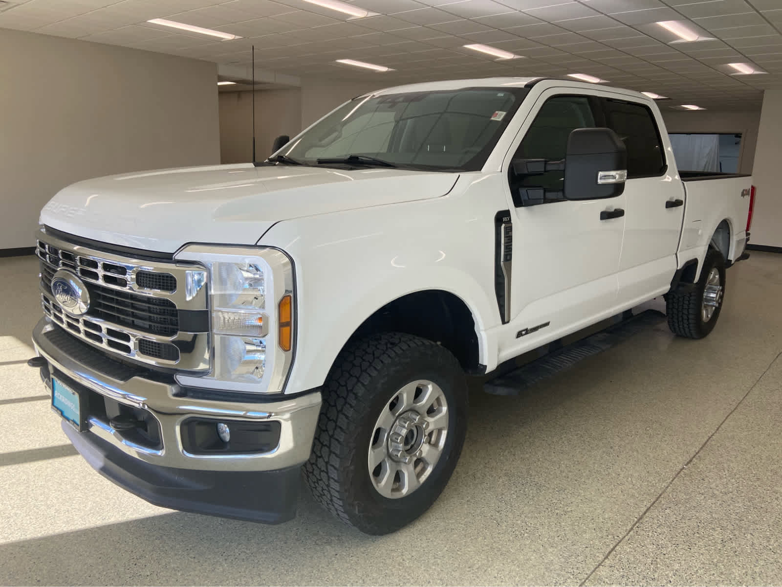 Used 2024 Ford F350 XLT image 1