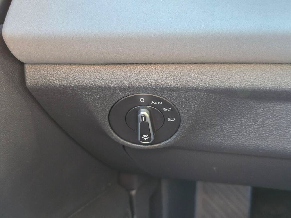 New 2027 Volkswagen Jetta SE FWD image 31