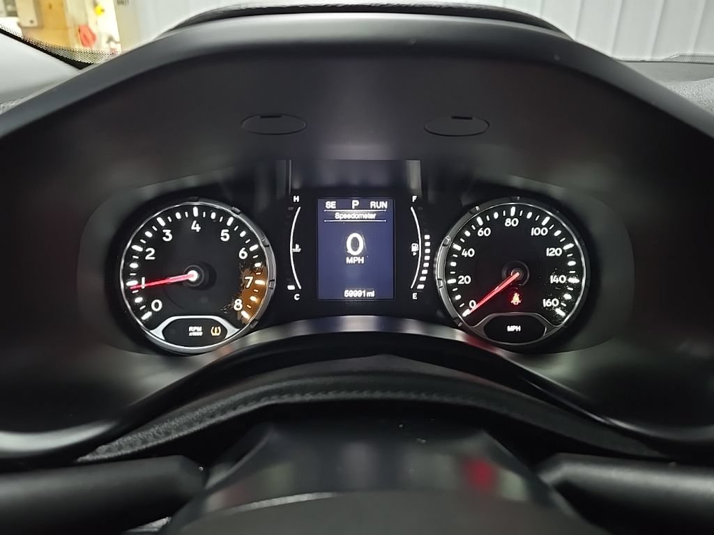 Used 2016 Jeep Renegade Latitude w/ Cold Weather Group AWD/4WD image 24