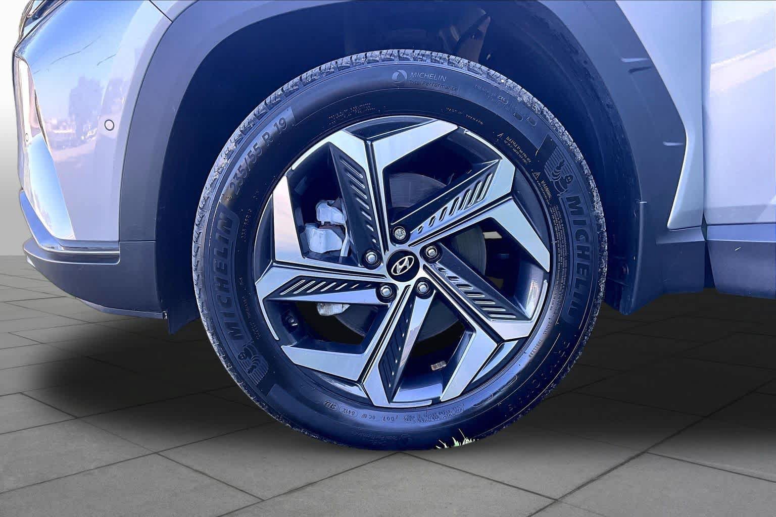 Used 2023 Hyundai Tucson Limited AWD/4WD image 11