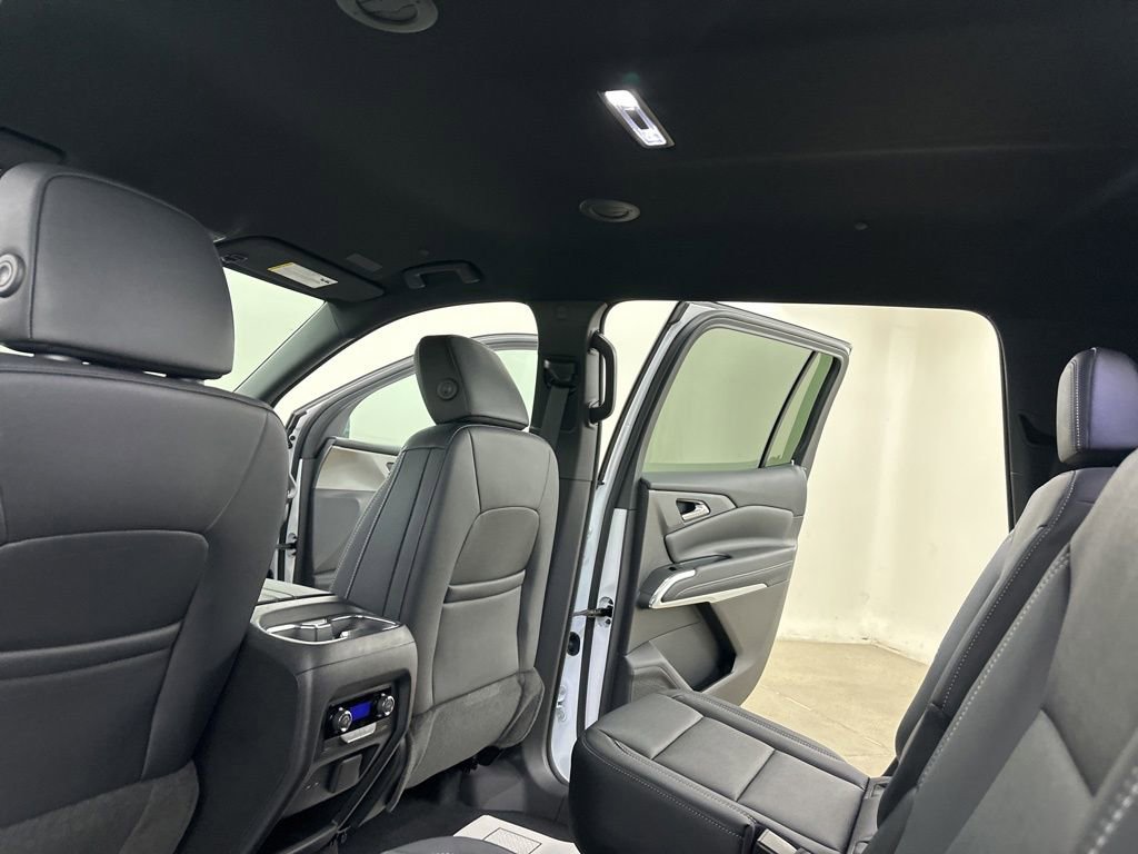 New 2026 Chevrolet Traverse LT w/ Midnight/Sport Edition image 26