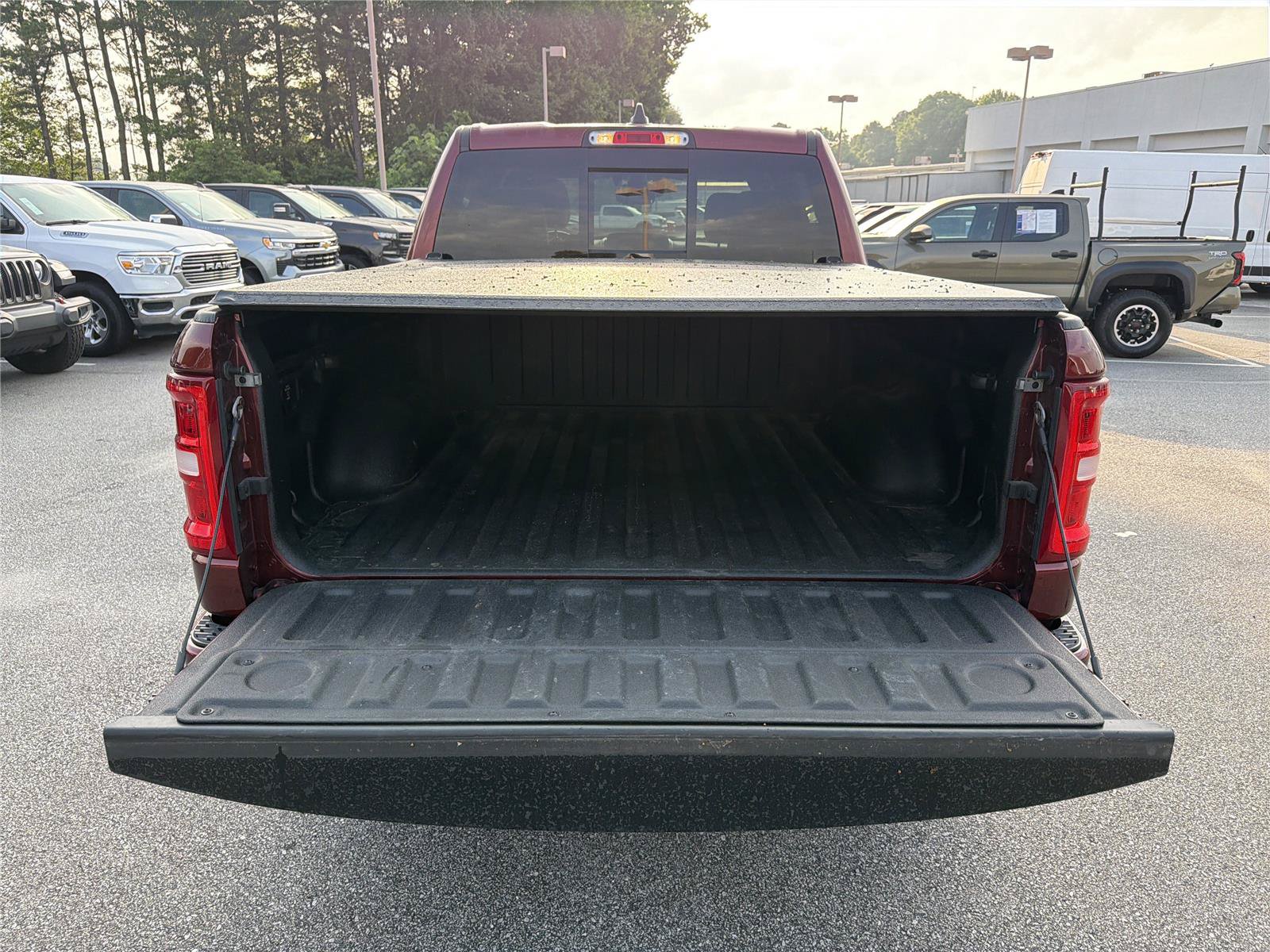 Used 2025 RAM 1500 Laramie w/ Sport Appearance Package AWD/4WD image 17