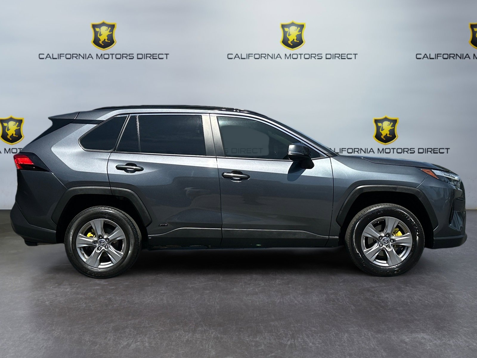 Used 2023 Toyota RAV4 XLE image 6