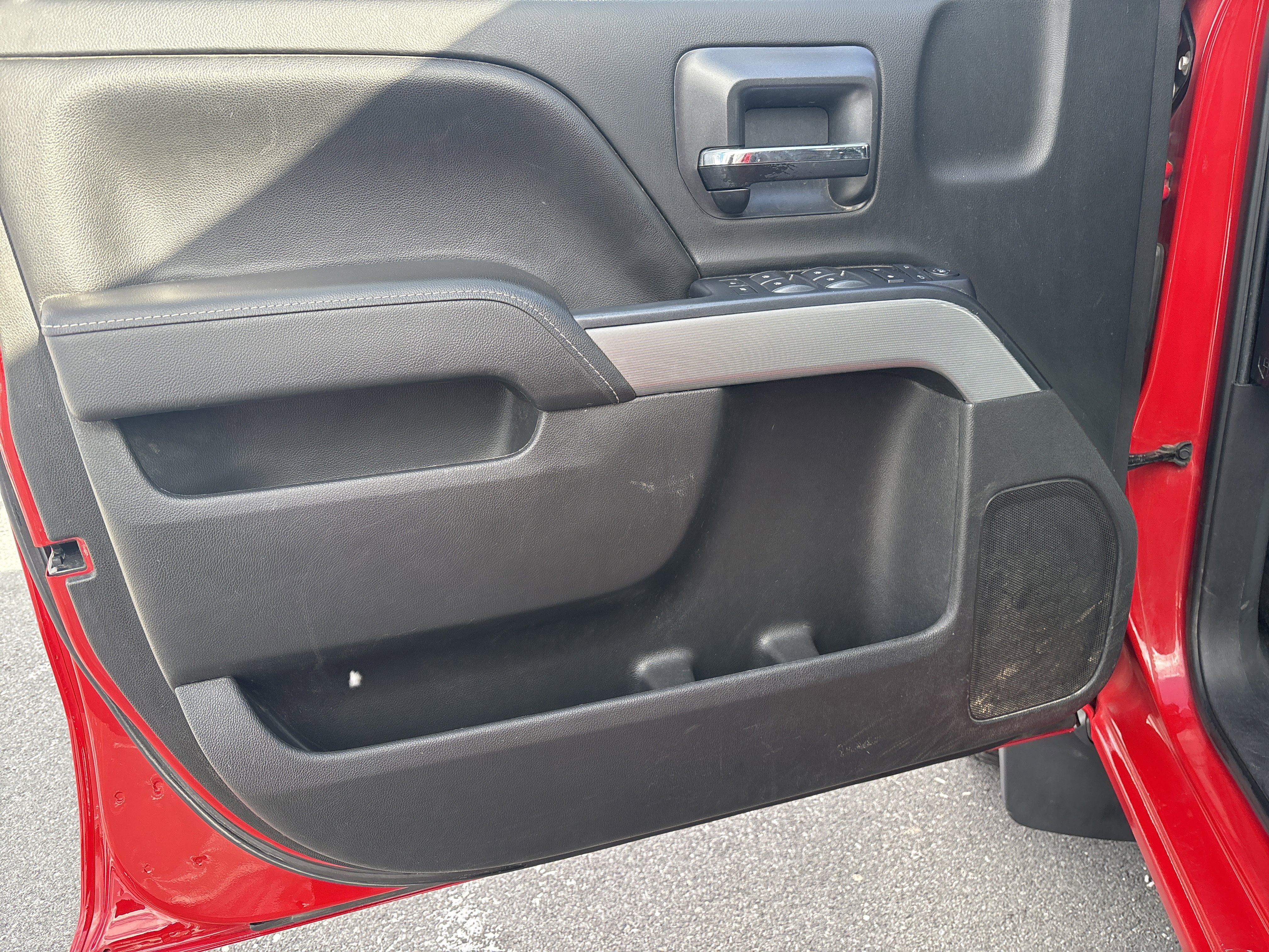 Used 2017 Chevrolet Silverado 1500 LT w/ All Star Edition image 15