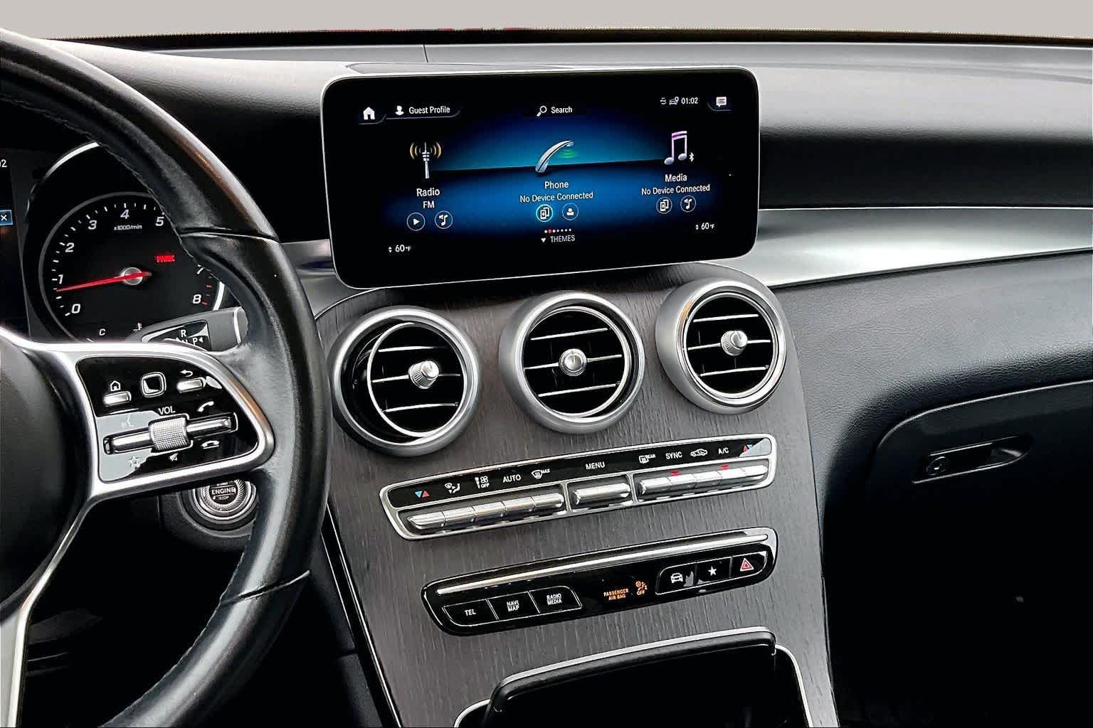 Used 2021 Mercedes-Benz GLC 300 image 7