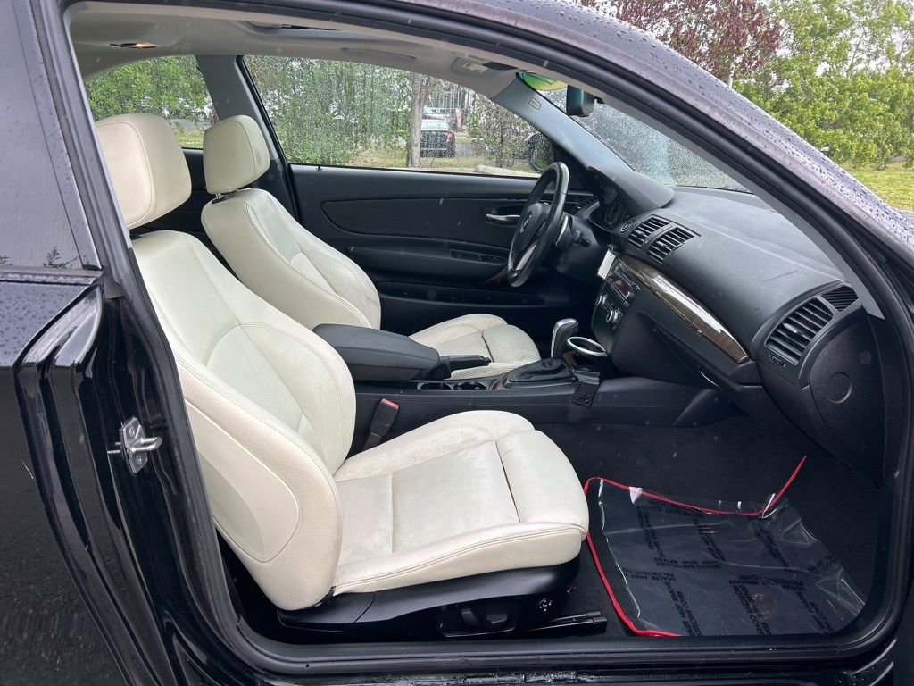 Used 2011 BMW 128i Coupe w/ Premium Pkg RWD image 34