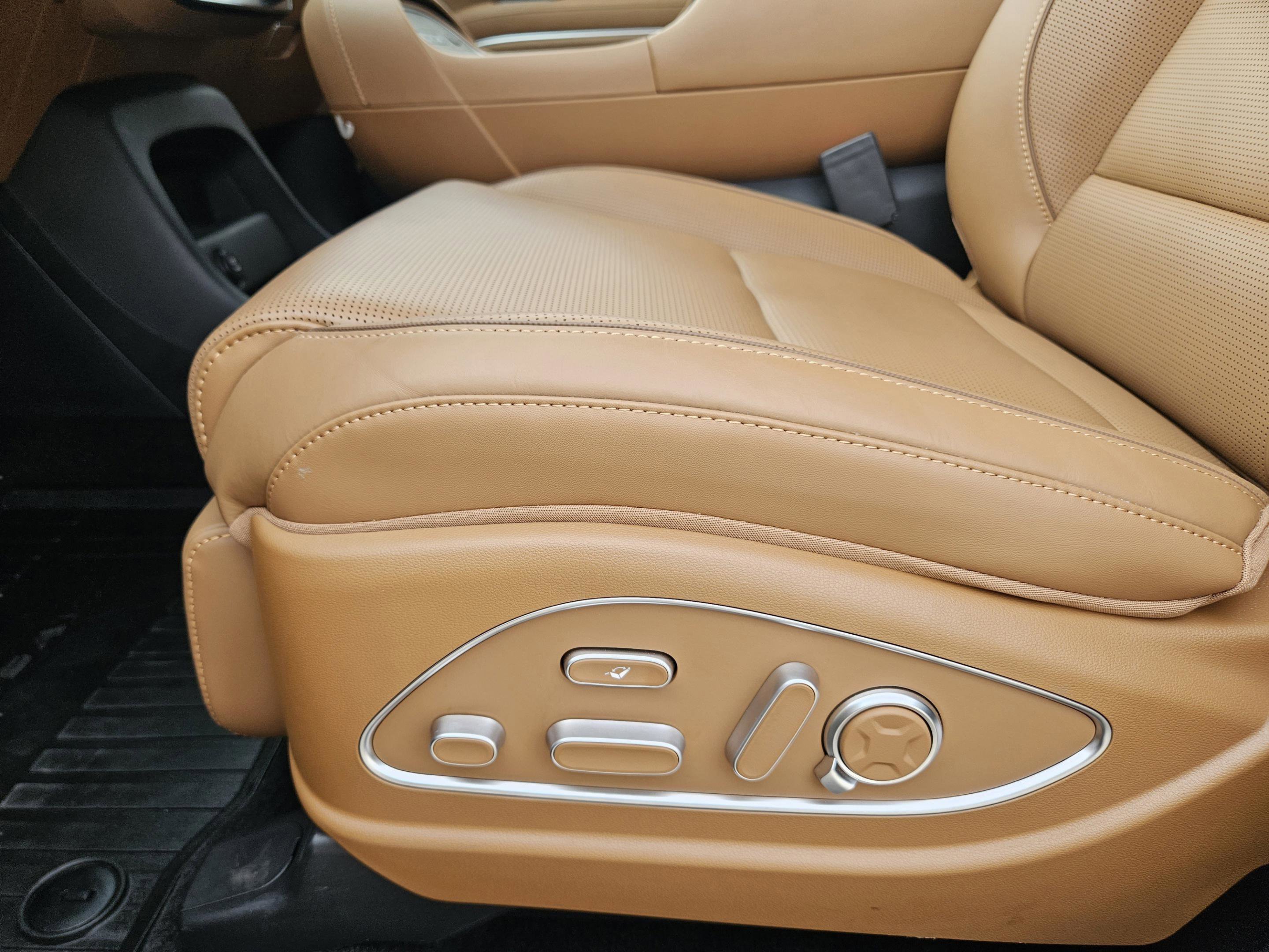 Used 2026 Hyundai Palisade Calligraphy image 16