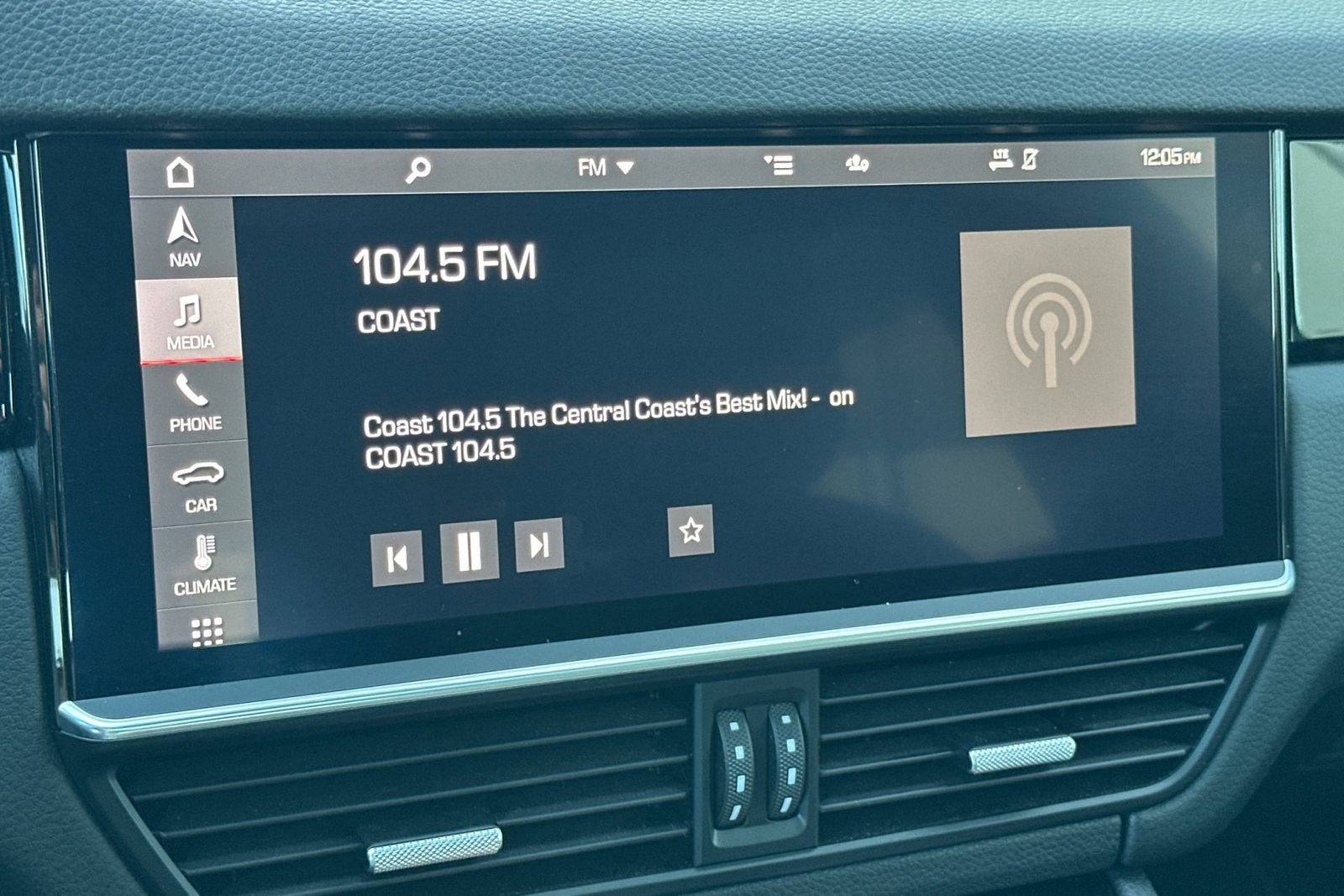 Used 2021 Porsche Cayenne image 23