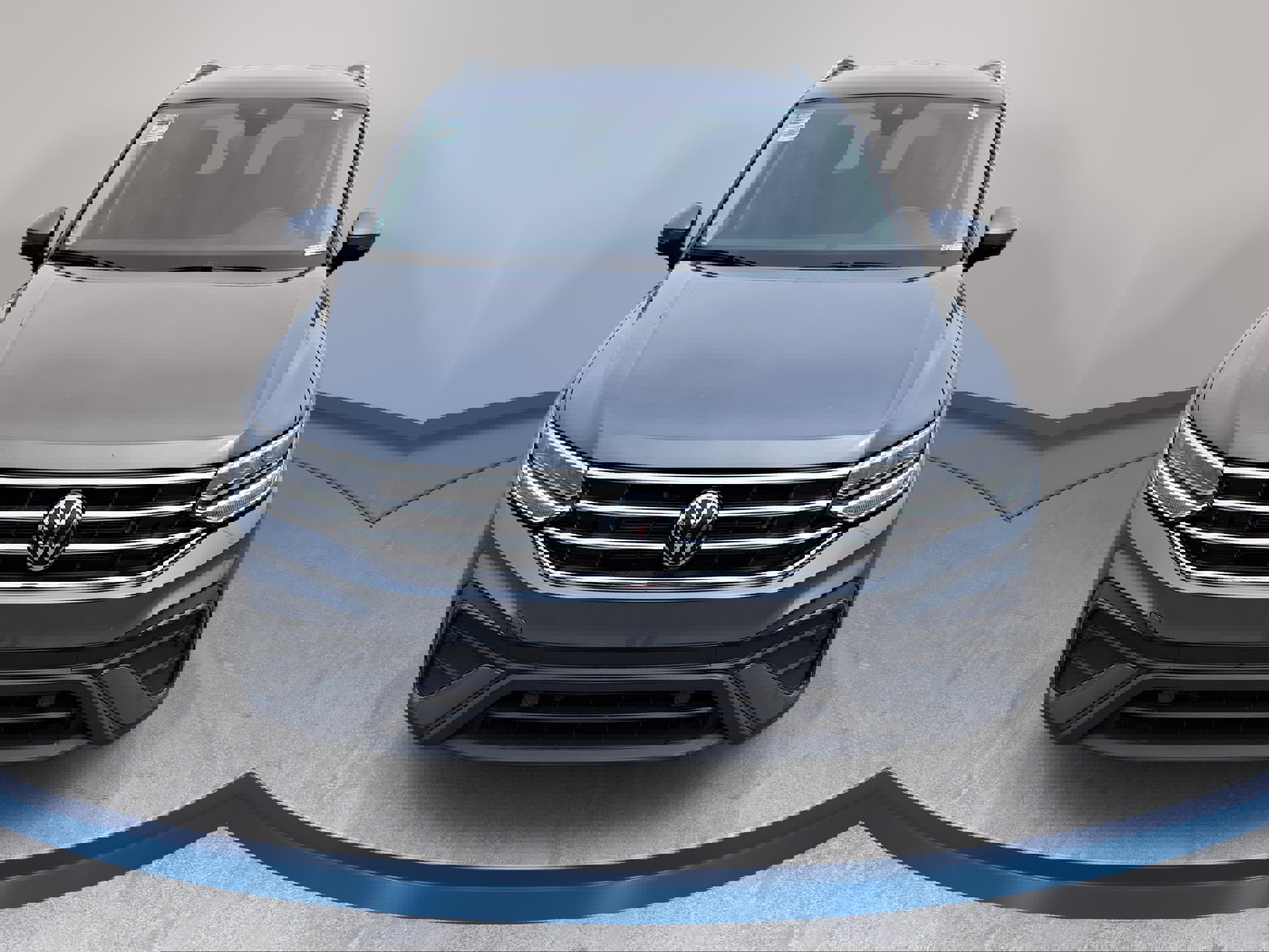 Used 2024 Volkswagen Tiguan SE image 2