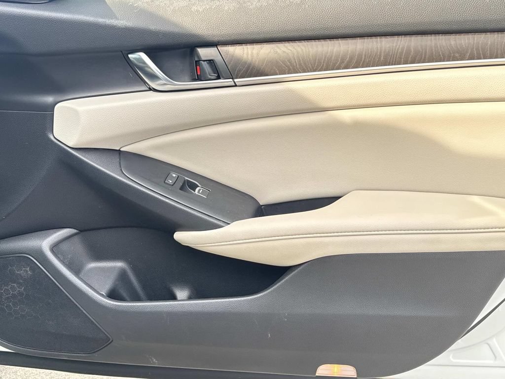 Used 2021 Honda Accord EX-L image 17