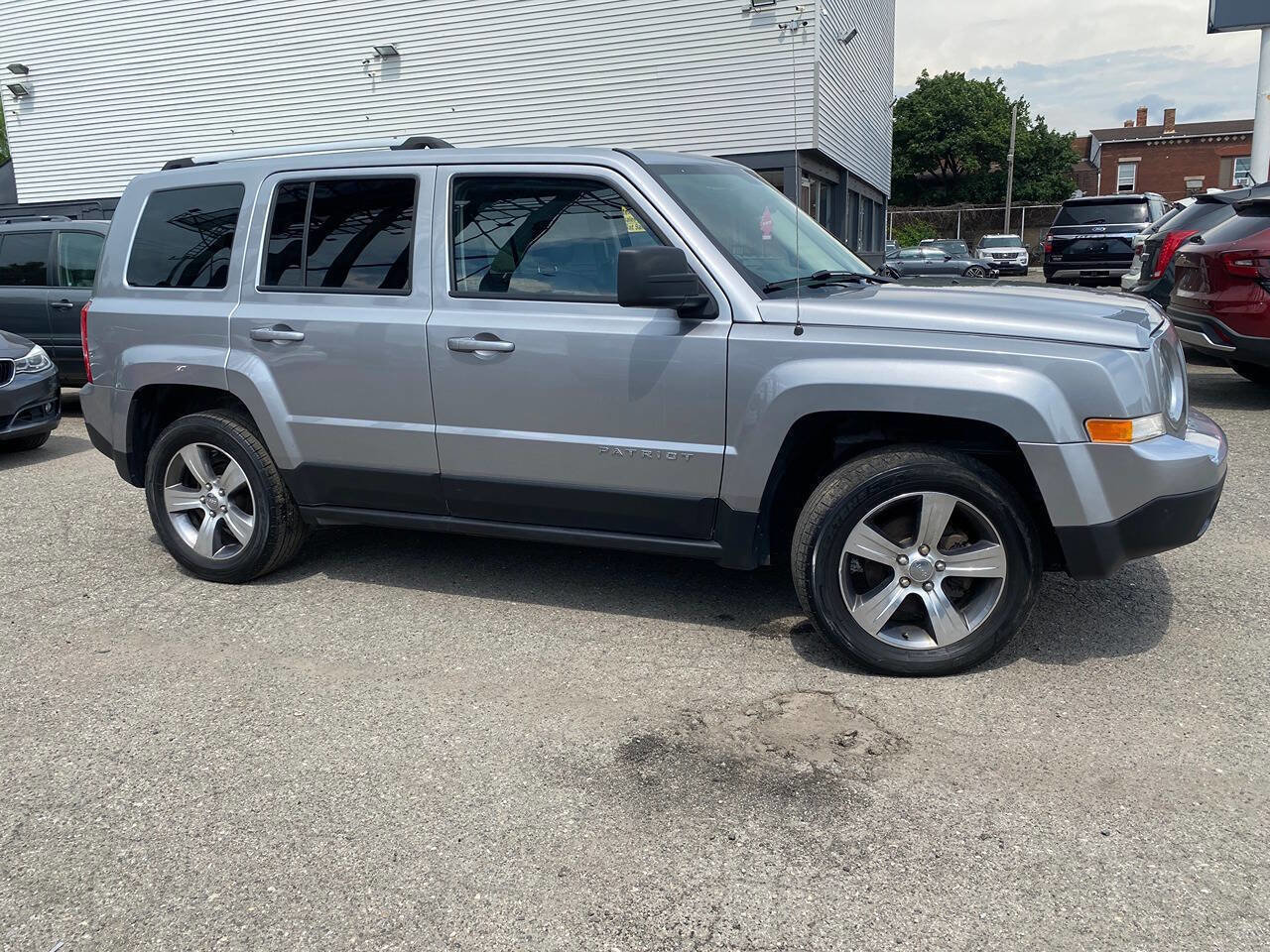 Used 2016 Jeep Patriot High Altitude image 6