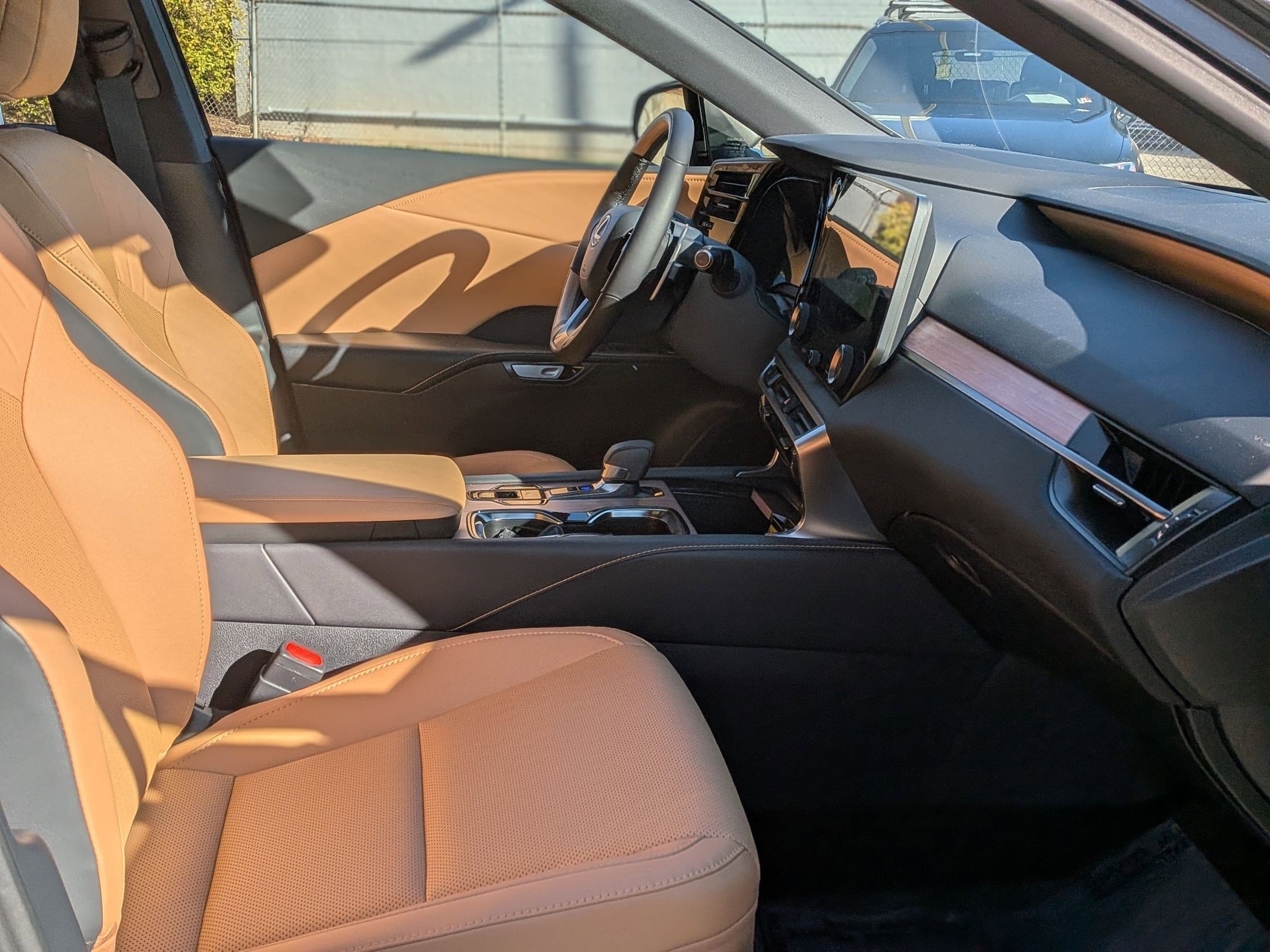 Used 2025 Lexus RX 350 Premium image 39