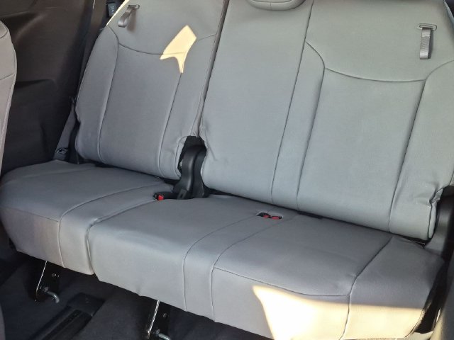 New 2026 Toyota Sienna XLE FWD image 22
