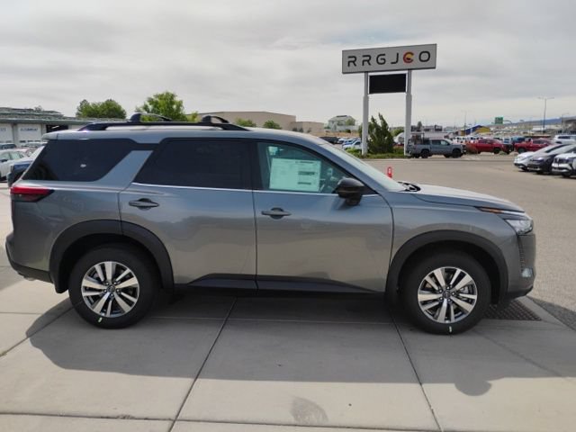 New 2026 Nissan Pathfinder SL w/ Cargo Package AWD/4WD image 4