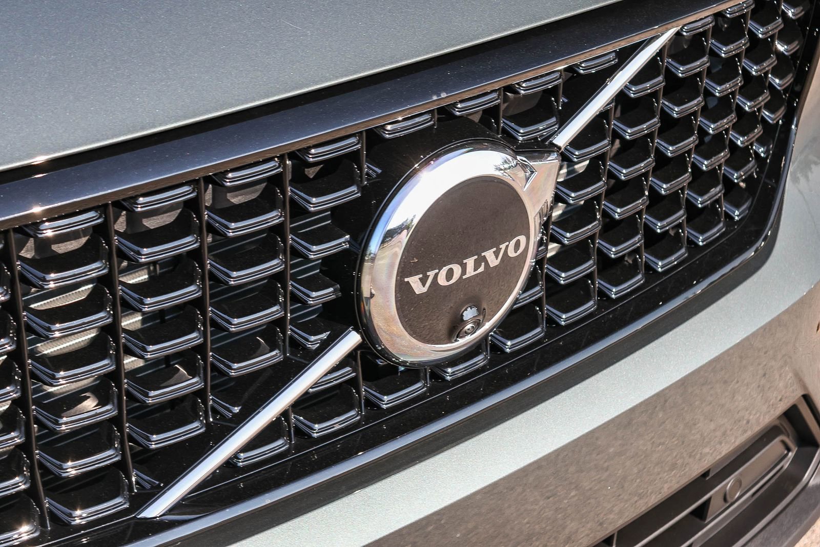 New 2026 Volvo XC40 B4 Plus w/ Climate Package image 16