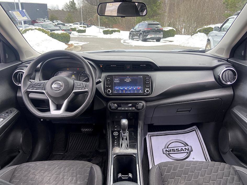 Certified 2021 Nissan Kicks SV image 16
