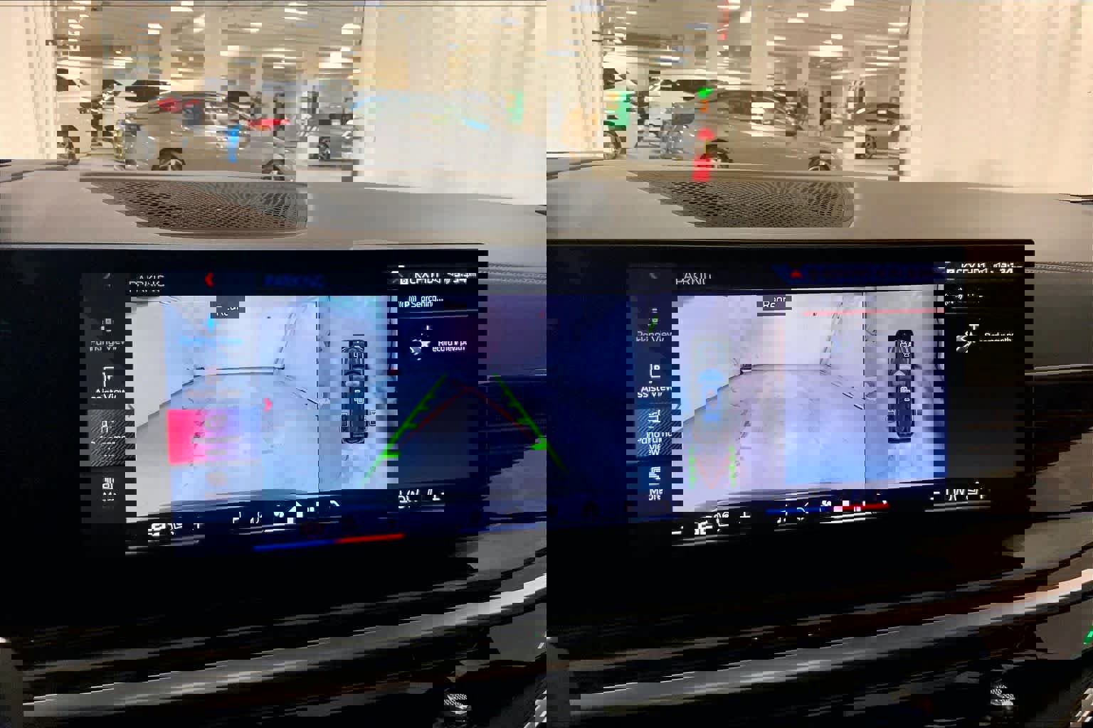 Used 2025 BMW X7 M60i image 26