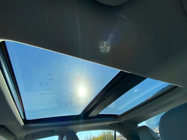 Used 2021 Toyota Camry XLE image 19