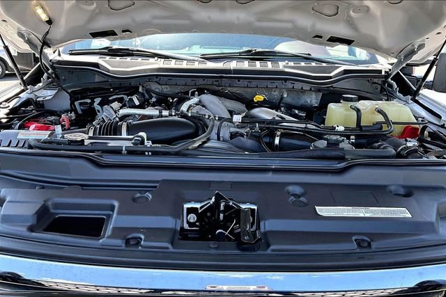 Used 2020 Ford F350 Platinum w/ FX4 Off-Road Package AWD/4WD image 9