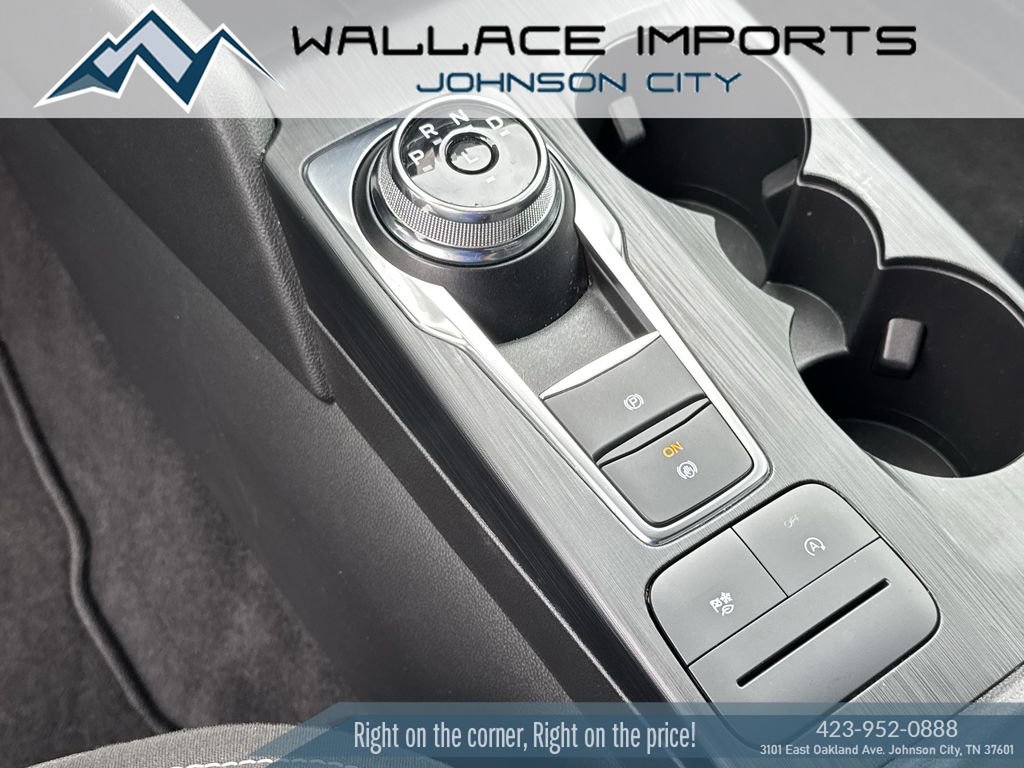 Used 2024 Ford Escape Active AWD/4WD image 17