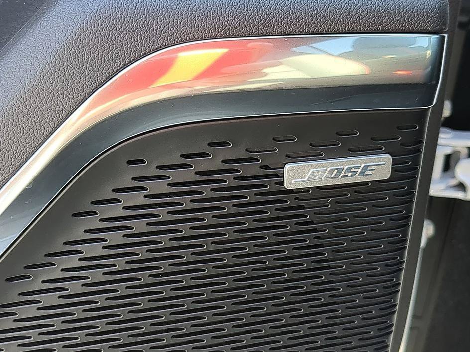 New 2027 Chevrolet Traverse RS AWD/4WD image 14