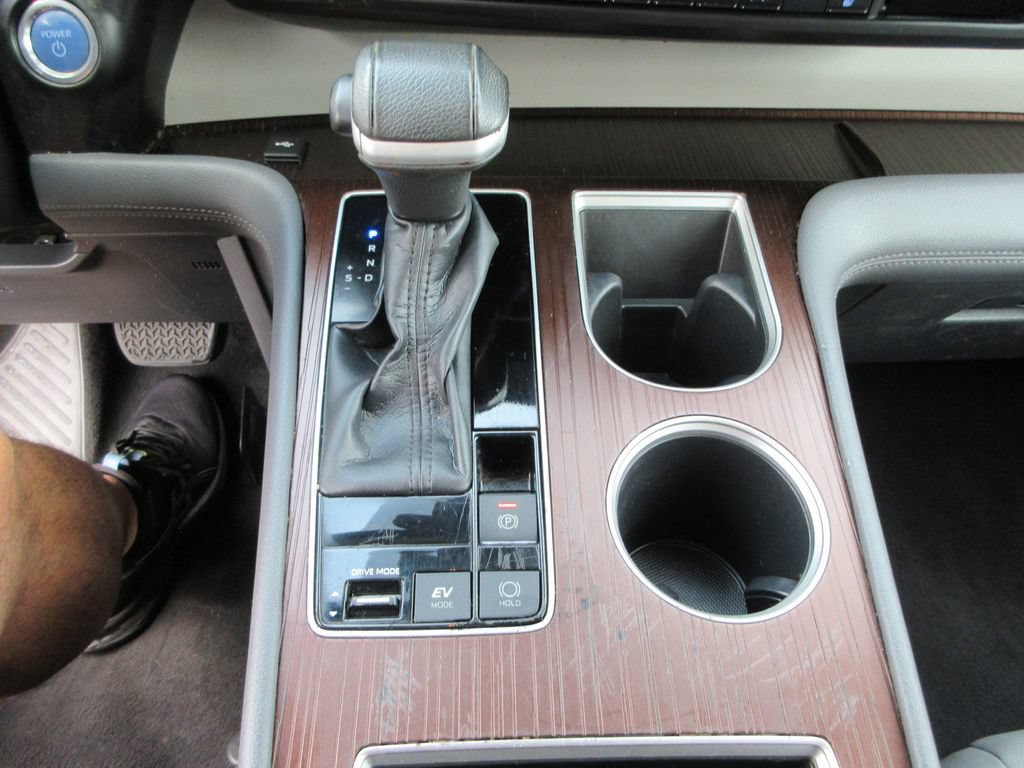 Used 2022 Toyota Sienna XLE AWD/4WD image 29