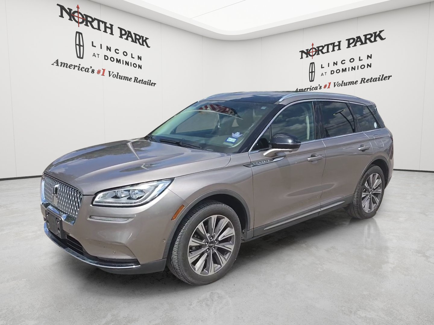 Used 2020 Lincoln Corsair Reserve w/ Equipment Group 202A AWD/4WD image 1