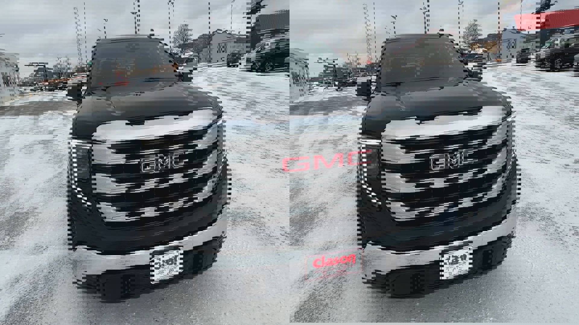 New 2026 GMC Sierra 1500 SLE image 3