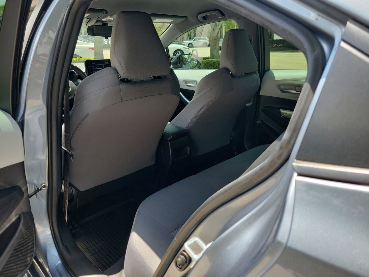 Used 2022 Toyota Corolla SE FWD image 9