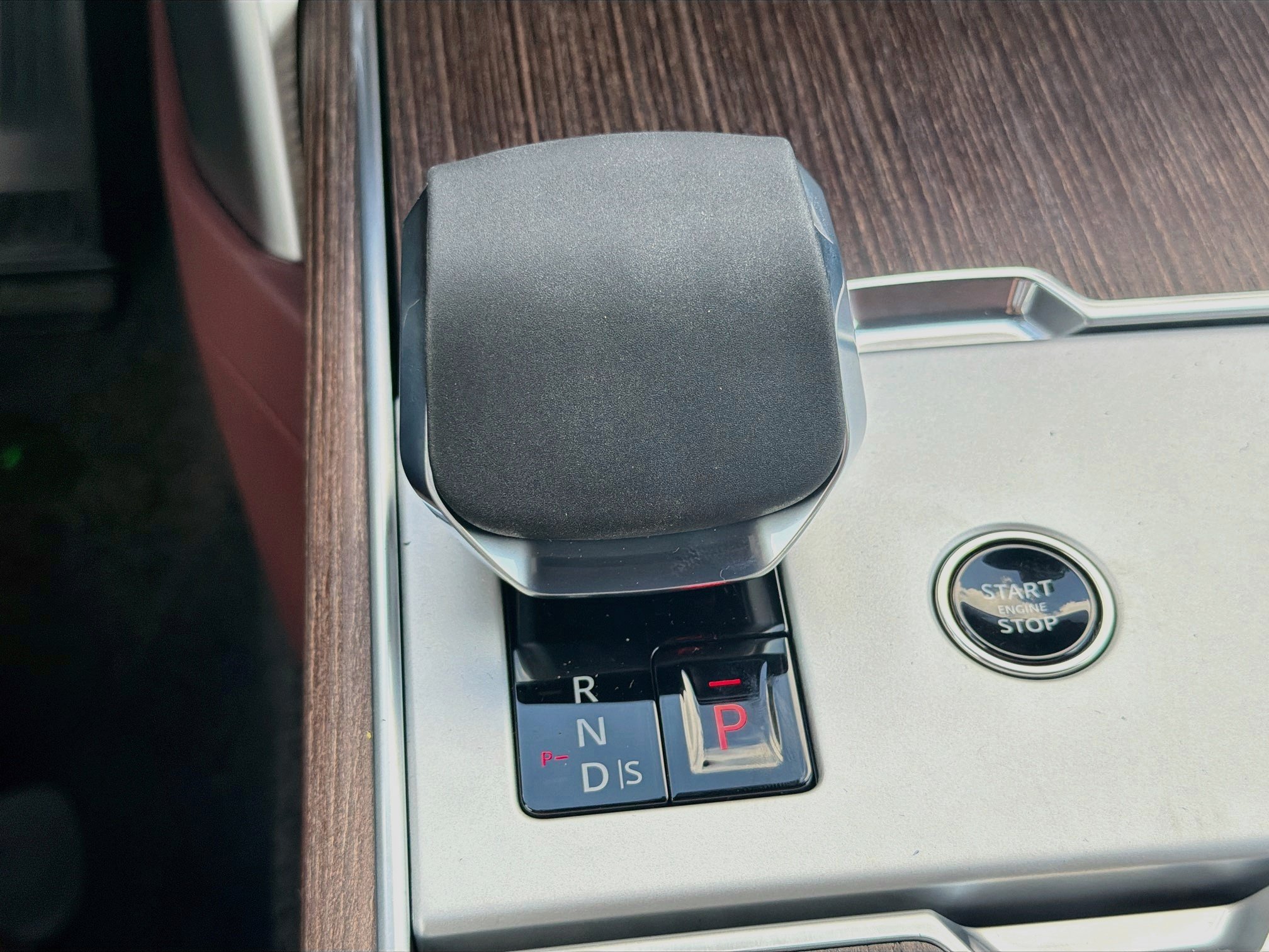 New 2026 Land Rover Range Rover SE AWD/4WD image 30