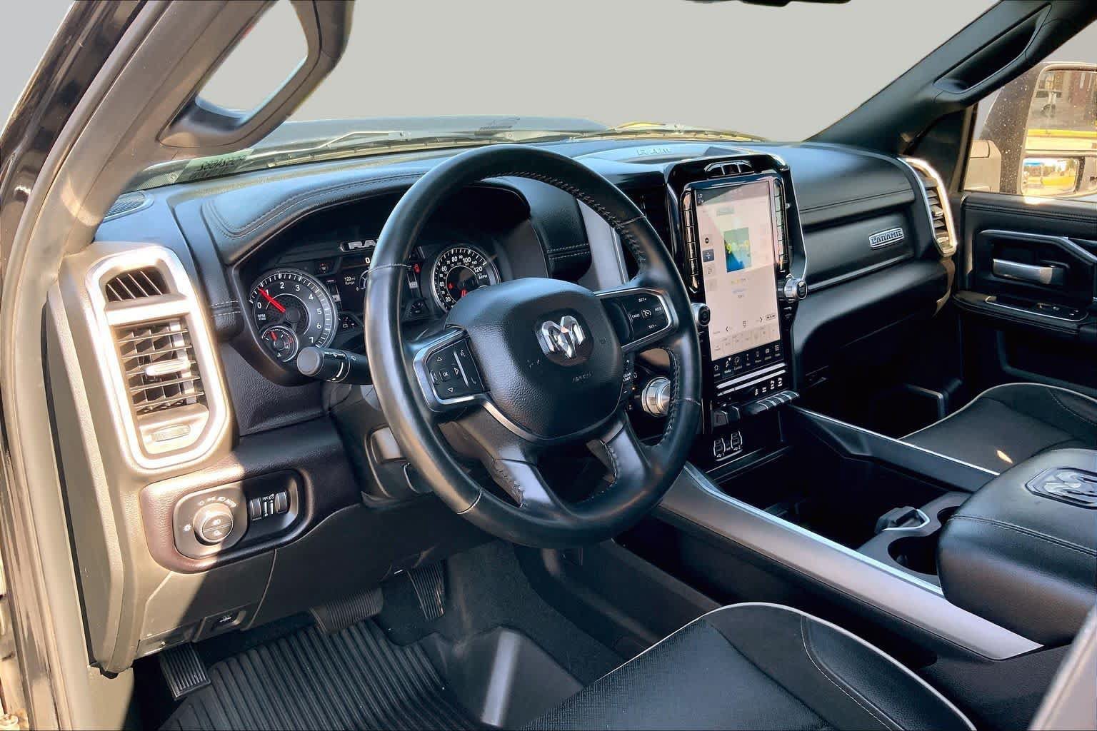 Used 2023 RAM 2500 Laramie AWD/4WD image 17