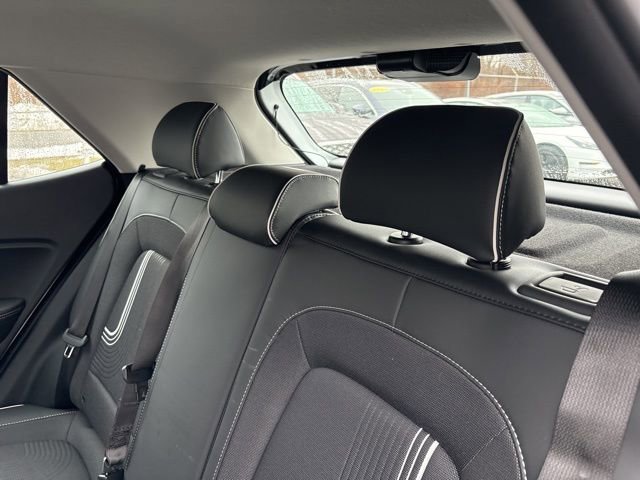 Certified 2025 Hyundai Venue Limited image 24