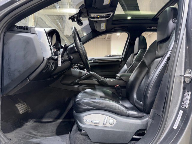 Used 2012 Porsche Cayenne S w/ Premium Pkg Plus image 12