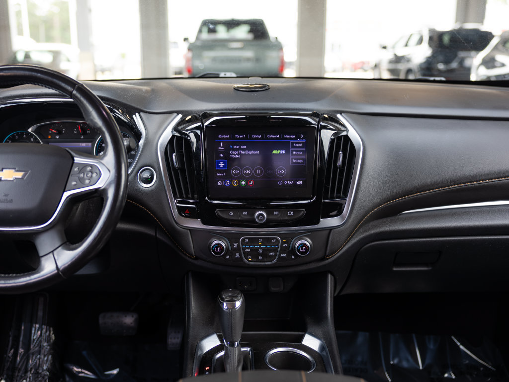 Used 2020 Chevrolet Traverse LT FWD image 21