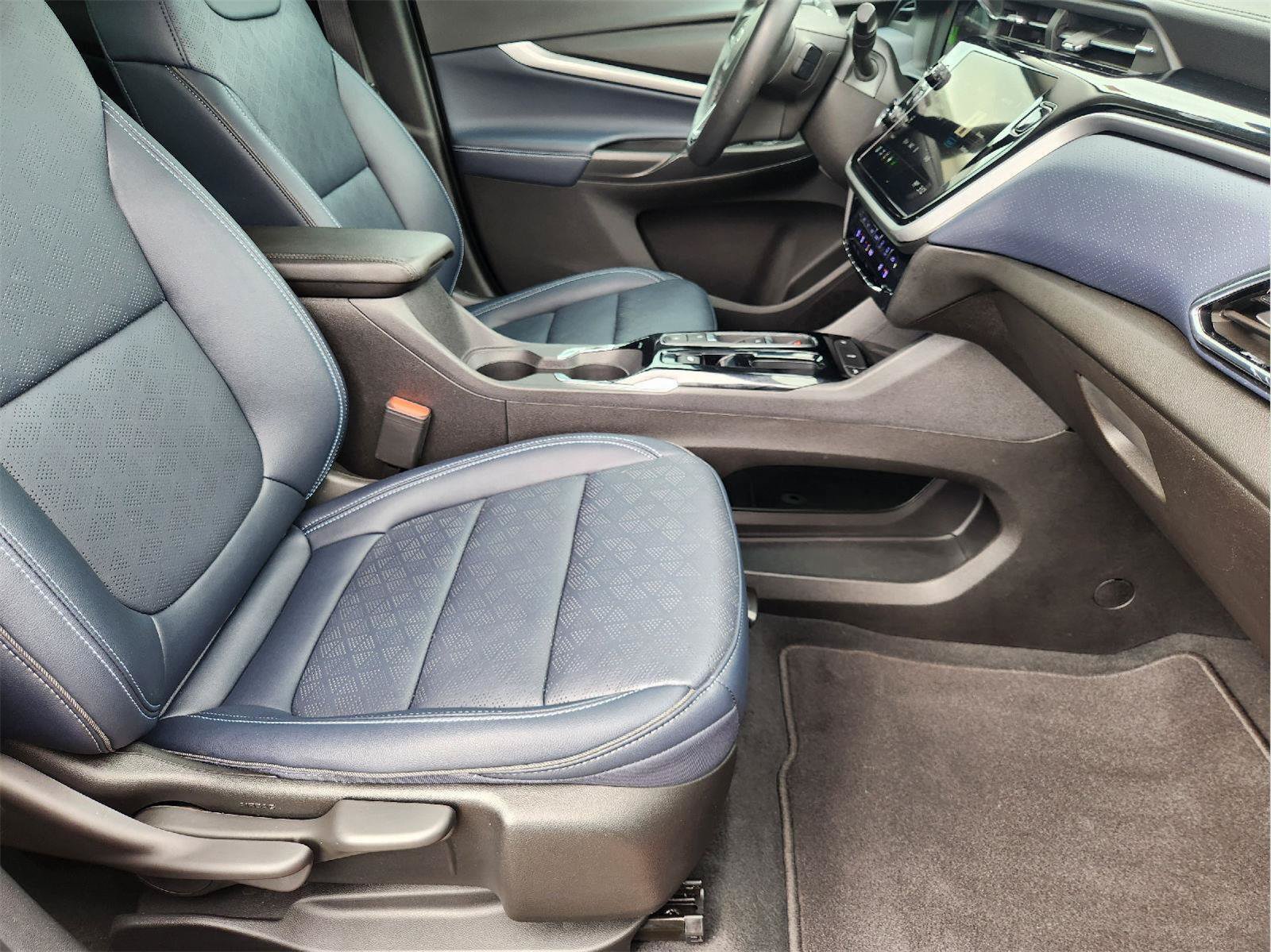 Certified 2023 Chevrolet Bolt EUV Premier w/ Super Cruise Package FWD image 14