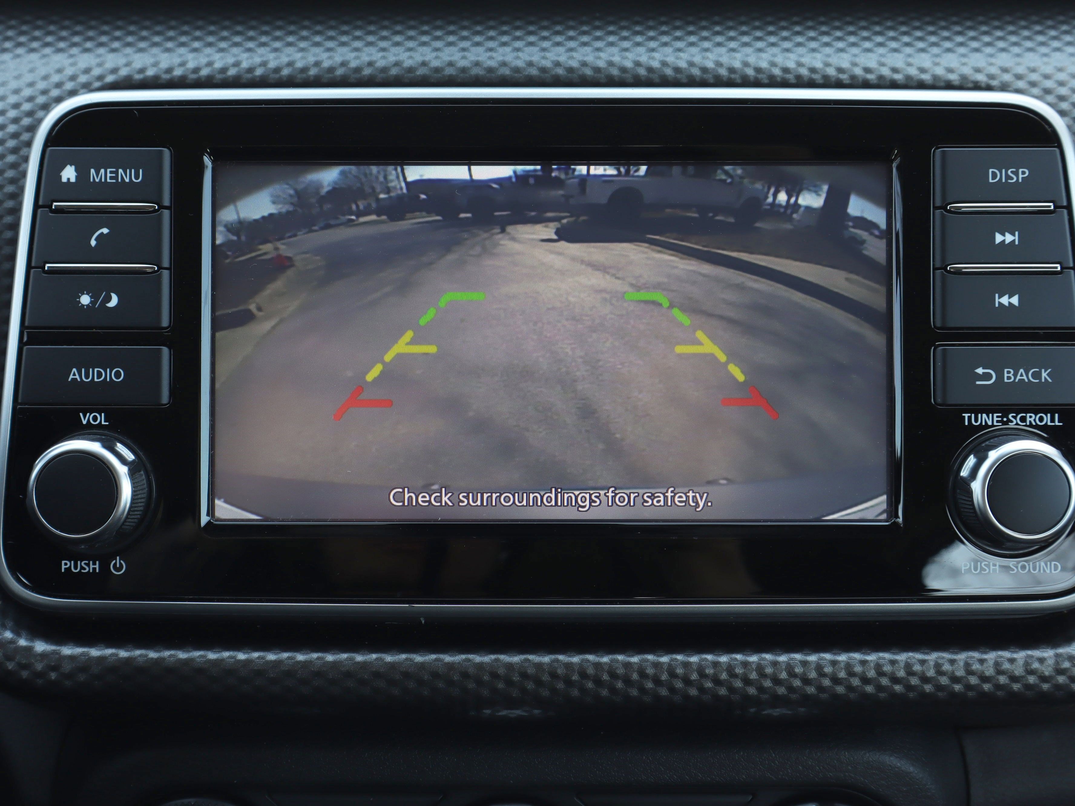 Used 2020 Nissan Kicks S image 11