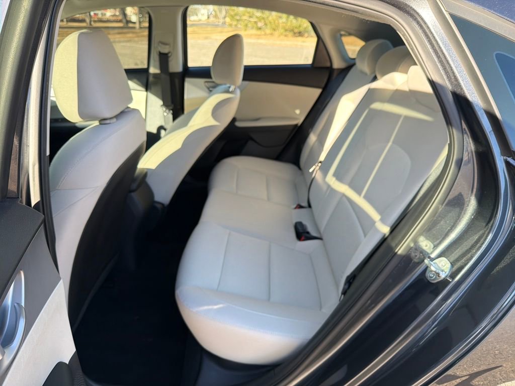 Used 2023 Kia Forte LXS image 24