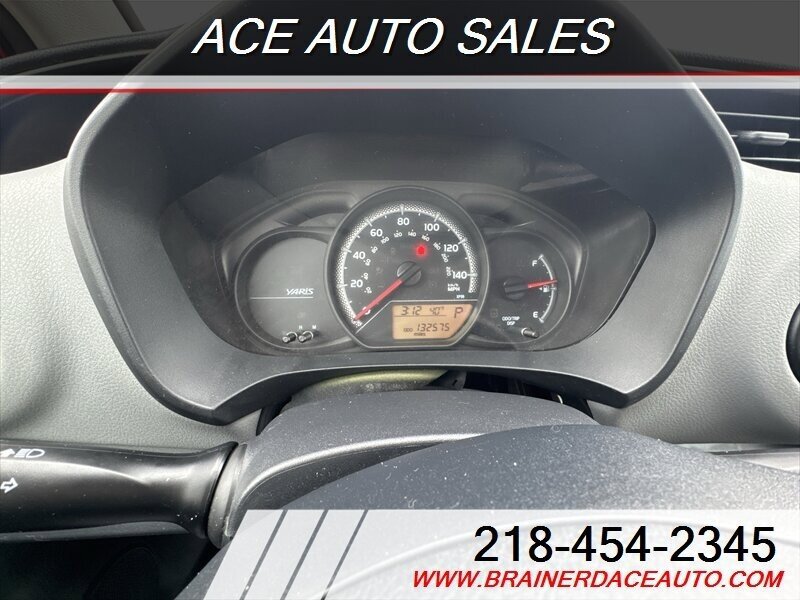 Used 2015 Toyota Yaris L FWD image 11