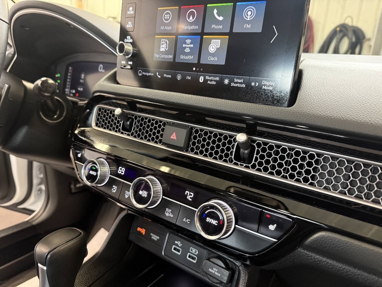 Used 2023 Honda Civic Touring image 40