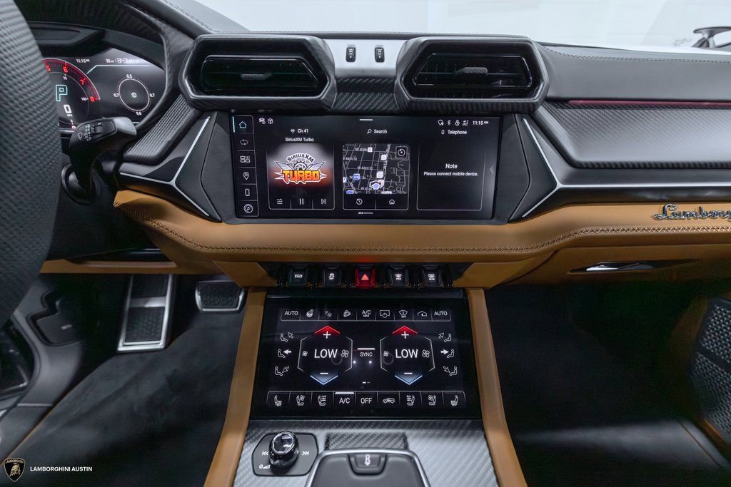 Used 2025 Lamborghini Urus Performante AWD/4WD image 31