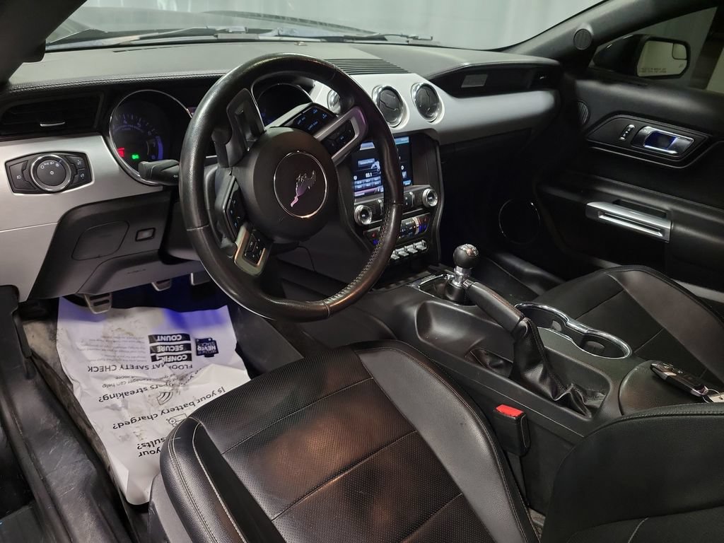 Used 2015 Ford Mustang GT Premium RWD image 17