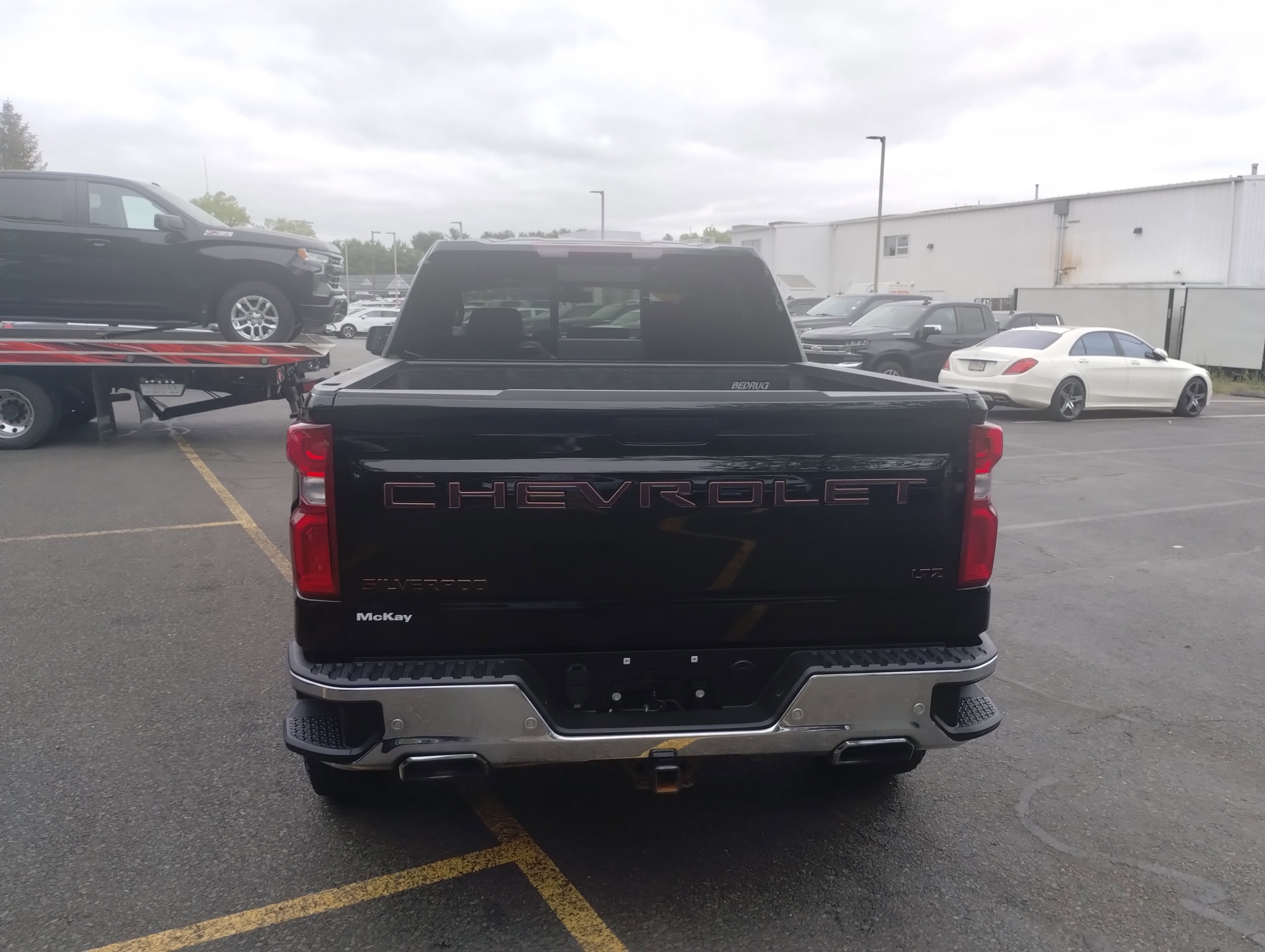 Used 2022 Chevrolet Silverado 1500 LTZ w/ Safety Package II image 4