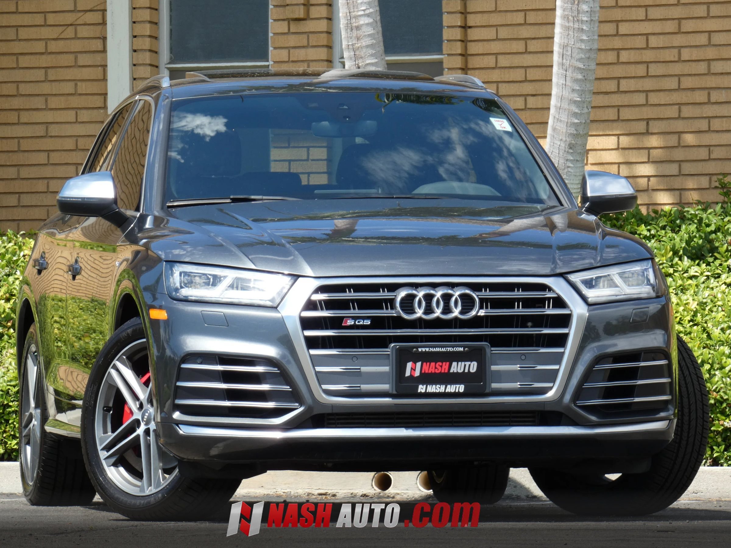 Used 2018 Audi SQ5 Premium Plus w/ S Sport Package AWD/4WD image 3